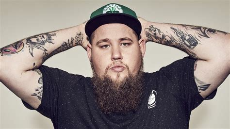 Rag 'n' Bone Man on fame, tattoos and fatherhood - BBC News