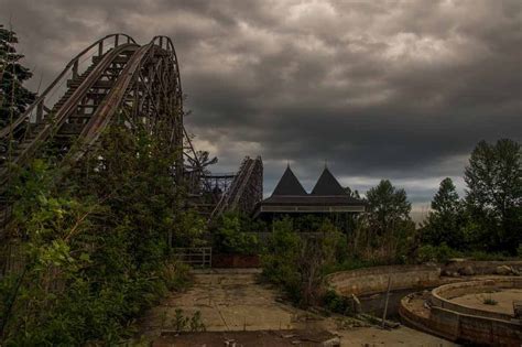 These Photos Of Abandoned Amusement Parks Will Totally Creepy You Out