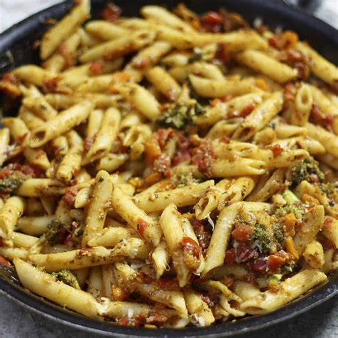 Fire Roasted Tomato Penne Pasta - Ev's Eats