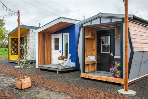 These Tiny Home-Inspired “Sleeping Pods” Provide Shelter for Portland’s ...