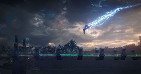 In Thor Ragnarok final battle, you can see lighting coming out of Thor ...