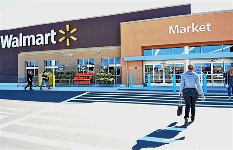 Roseville Walmart to celebrate expansion with gifts to community ...