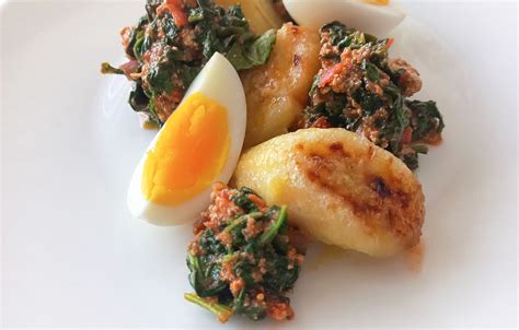 EGUSI, SPINACH AND EGGS - Barilla Foundation