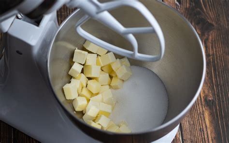 How to Cream Butter and Sugar for Your Best Baking Yet - Global Recipe