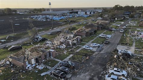 Tornado damage: South reels from deadly tornadoes; 2-year-old among the ...