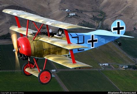 Fokker Triplane | Vintage aircraft, Aviation, Ww1 aircraft