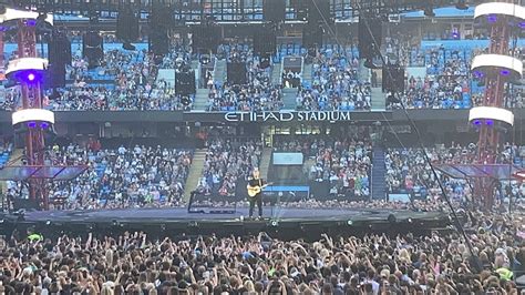 Ed Sheeran Mathematics Tour Live 2022 - Manchester Etihad Stadium ...