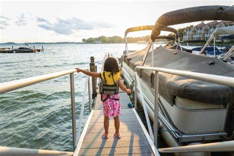 Lake Norman Boating Guide: Marinas, Fishing, Rules, and More