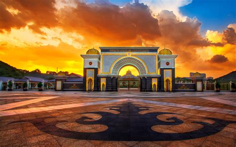 Download Man Made Istana Negara, Jakarta Wallpaper