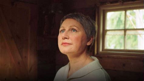 Elizabeth Fraser de Cocteau Twins comparte la canción Sun's Signature ...