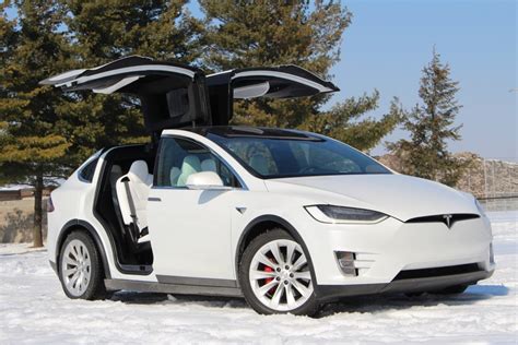 2018 Tesla Model X: Space-age Family Commuting - HalifaxToday.ca