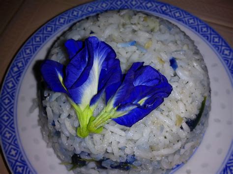 Cooking Pleasure: FRAGRANT BLUE PEA FLOWER RICE