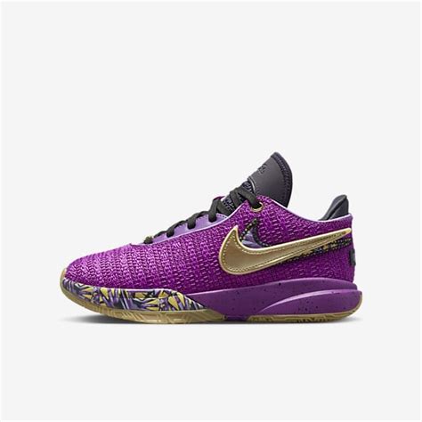 Purple Shoes. Nike PH