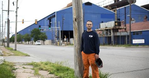 Granite City workers in the spotlight as they prepare to make steel ...