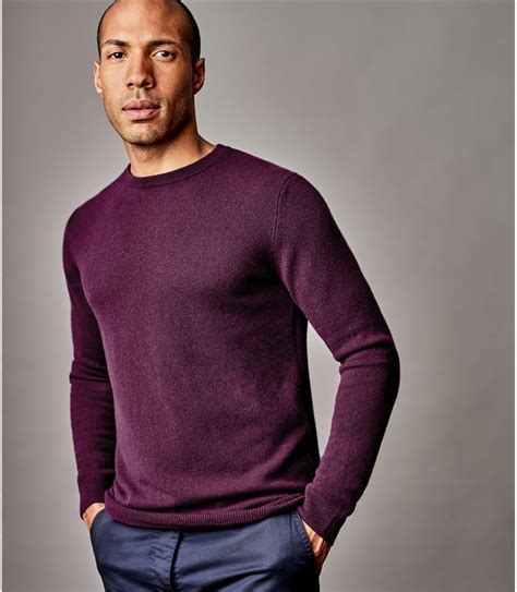 Dark Berry | Mens Pure Cashmere Crew Neck Jumper | WoolOvers UK