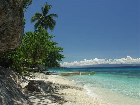 Padre Burgos, Southern Leyte | The beach and water at Padre … | Flickr