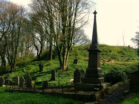 Church yard and remains of Penwortham Castle | Penwortham Ca… | Flickr