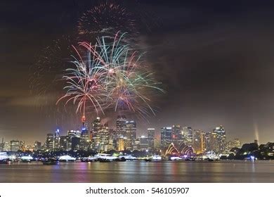 894 Sydney Harbour Fireworks Images, Stock Photos & Vectors | Shutterstock