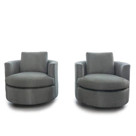 Modern Round Swivel Chair For Sale at 1stDibs