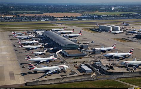 Airport Overview - Airport Overview - Overall View at London - Heathrow ...