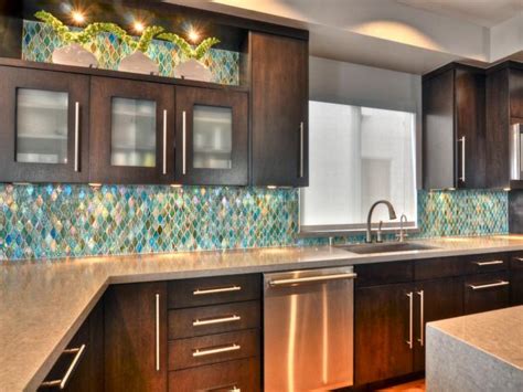 Kitchen Glass Tile Backsplash Patterns – Things In The Kitchen