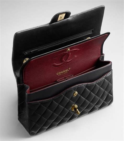 Top hơn 86 về chanel classic flap bag interior hay nhất - cdgdbentre.edu.vn