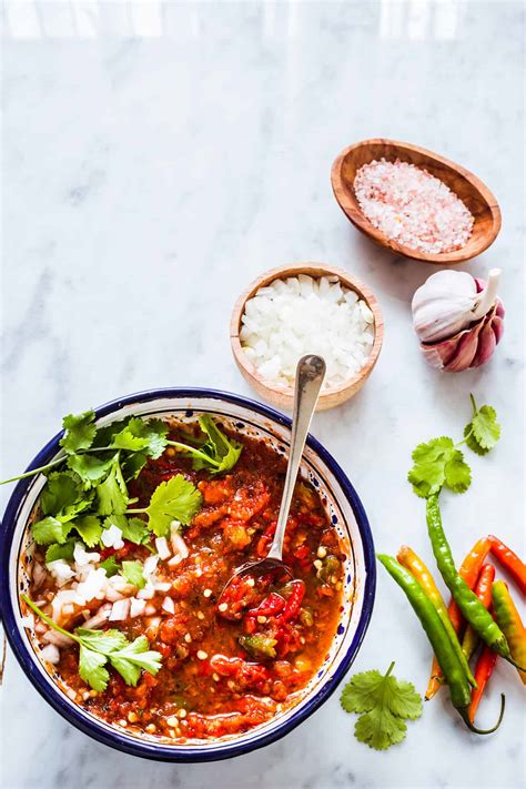 Molcajete salsa (mexican roasted tomato sauce) - Maricruz Avalos Blog