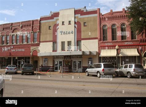 Waxahachie, TX: Historic downtown Waxahachie Texas Stock Photo - Alamy