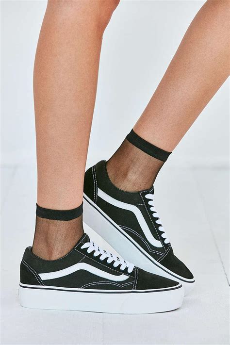 Vans Old Skool Platform Sneaker in Black | Lyst