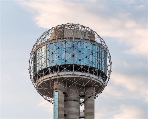 Picture of the Week: Reunion Tower and a sharp lens! - Andy's Travel Blog