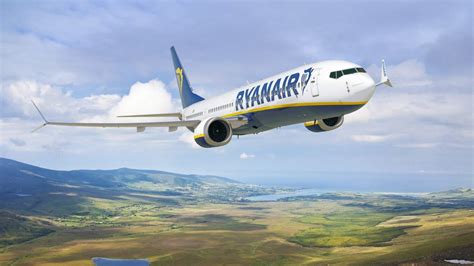 Ryanair reaches agreement for up to 300 Boeing 737 Max aircraft ...