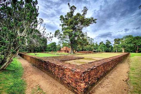 Wisata-Candi-Muaro-Jambi - Hari Libur Nasional