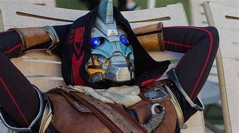 Cayde-6 Lives On With This Incredible 'Destiny 2' Cosplay