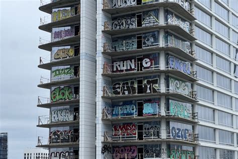 Downtown L.A. High-Rise Graffiti Artists Say Buildings 'Needed Love'