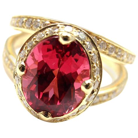 Temple St Clair 2.89 Carat Red Spinel Diamond Gold Cocktail Ring For ...