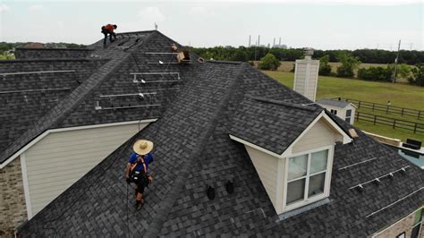 As electricity prices soar, Houstonians are turning to solar power ...