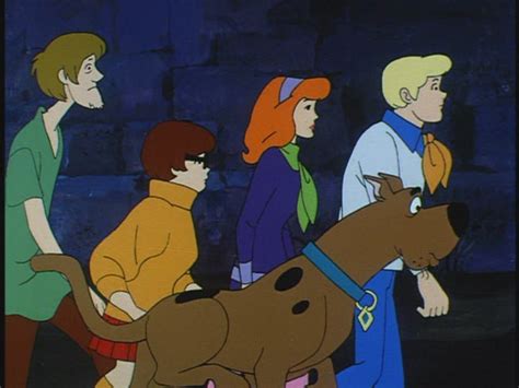 Scooby-Doo, Where Are You! - Hassle in the Castle - 1.03 - Scooby-Doo ...