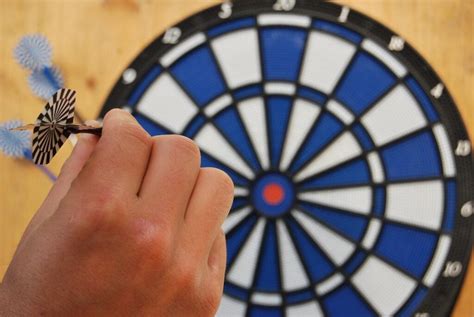 Dart Grip Wax 101: Getting More Grip on Your Darts – Game and Entertain