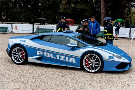 Italian Police Race Kidney 300 Miles to a Hospital in Lamborghini ...