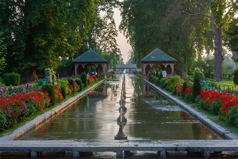 Shalimar Bagh, Srinagar - Entry Fee, Timings, Trip Planning