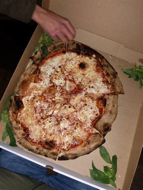 Lucali, Brooklyn : Pizza