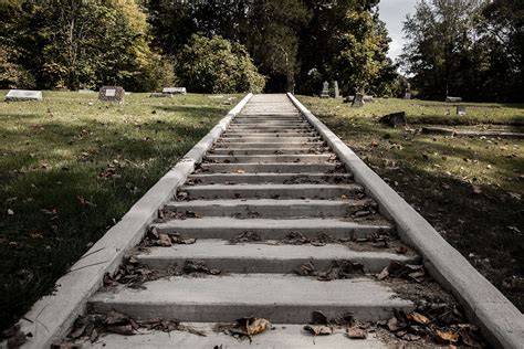 Have a Hair-raising Experience at The Most Haunted Cemetery in Indiana