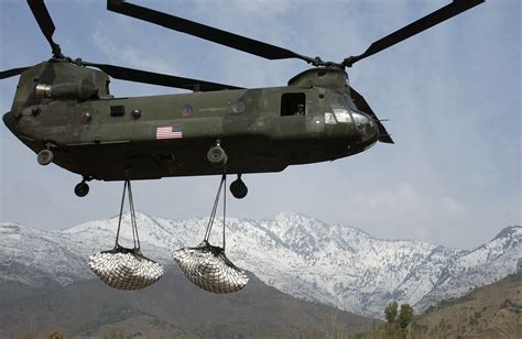 Best Army Photos 2 | A US Army (USA) CH-47 Chinook cargo hel… | Flickr