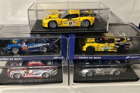 Spark 1:43 - 5 - Modelauto - Porsche, Chevrolet Corvette Winners 24h Le ...