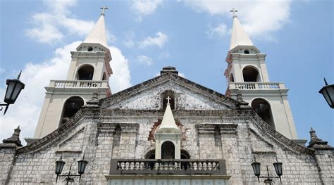 The Romanesque Revivalist Jaro Cathedral and its 'unfaithful' additions ...