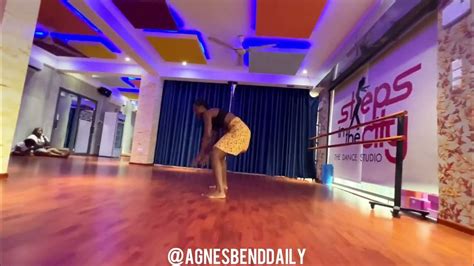 Kpanlogo Dance||Ghanaian Traditional Dance from Accra||Agnes Bend - YouTube