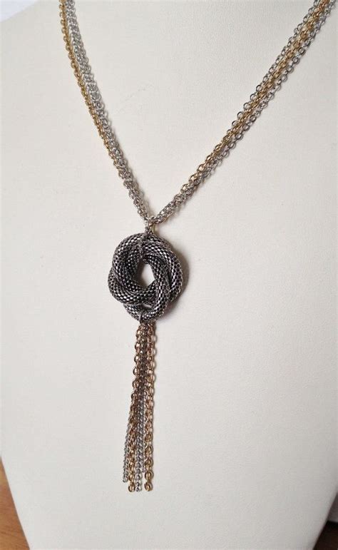 Algerian Love Knot Necklace | Knoop ketting, Knopen, Ketting