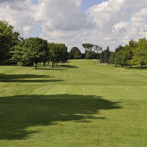 Hinsdale Golf Club in Clarendon Hills, Illinois, USA | GolfPass