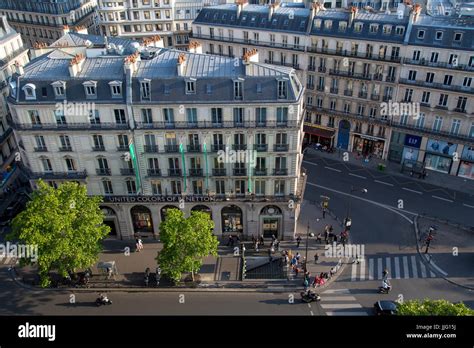 Boulevard haussmann hi-res stock photography and images - Alamy