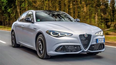 New Alfa Romeo Giulia 2023 review - pictures | Auto Express